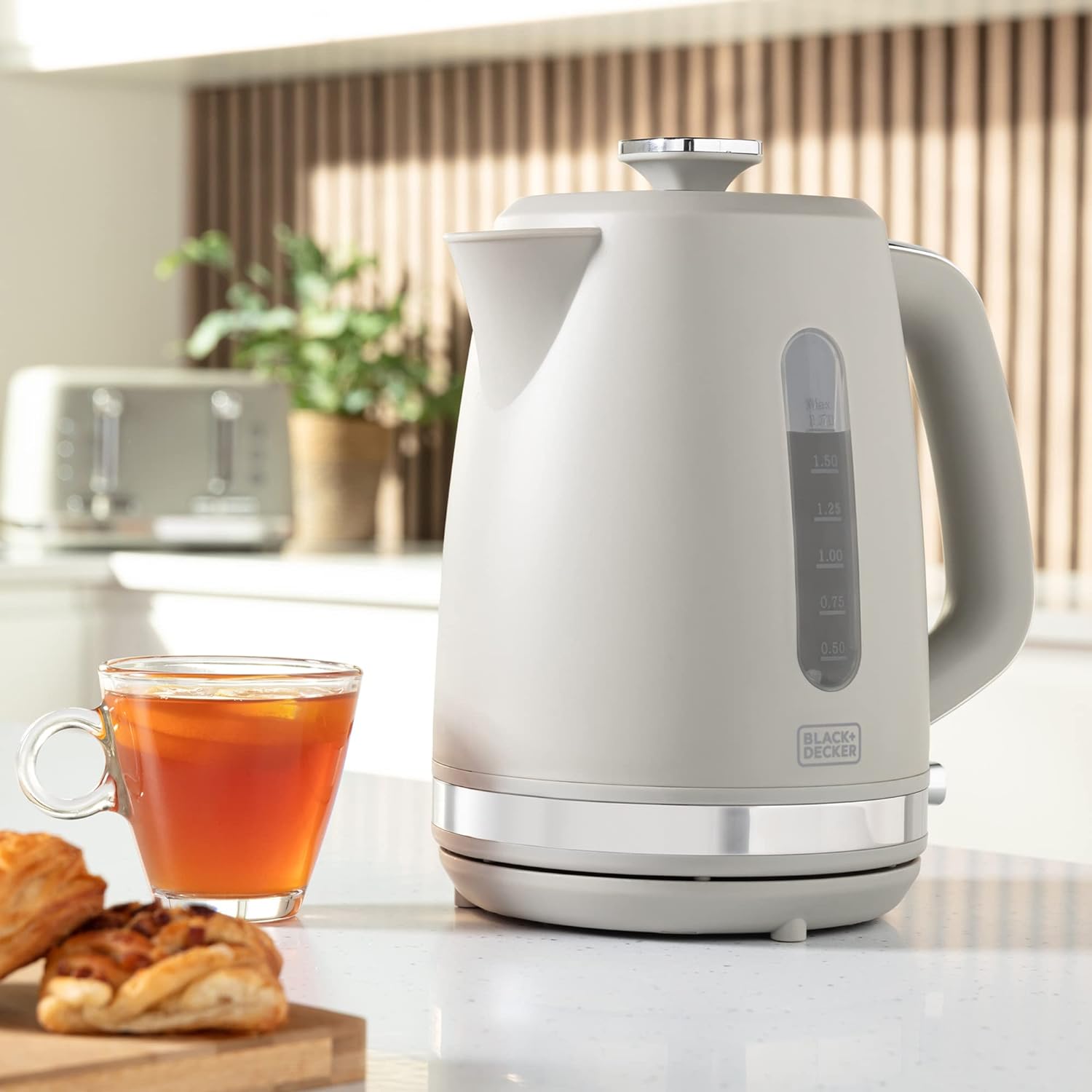 Hervidor Black & Decker de 1,7 l - BXKE1007